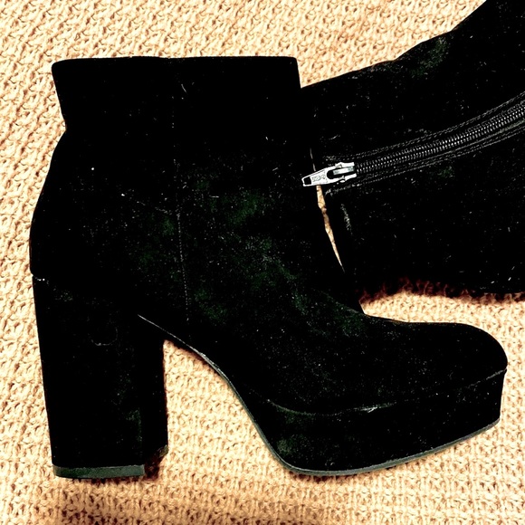 Mossimo Platform shoes size 8.5 - Picture 2 of 4